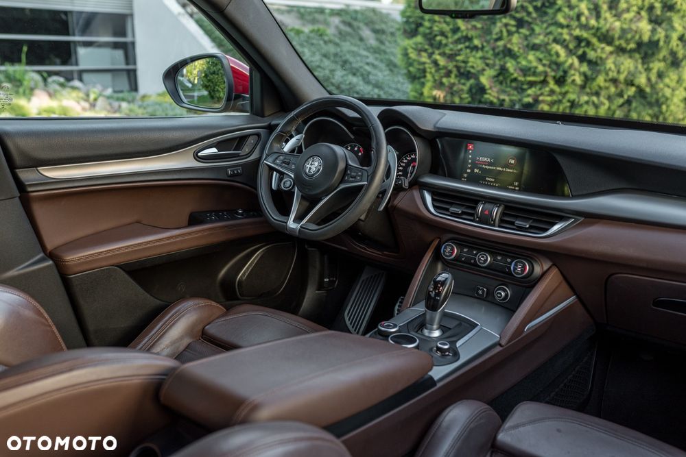 Alfa Romeo Stelvio 2.0 Turbo TI Q4 - 15