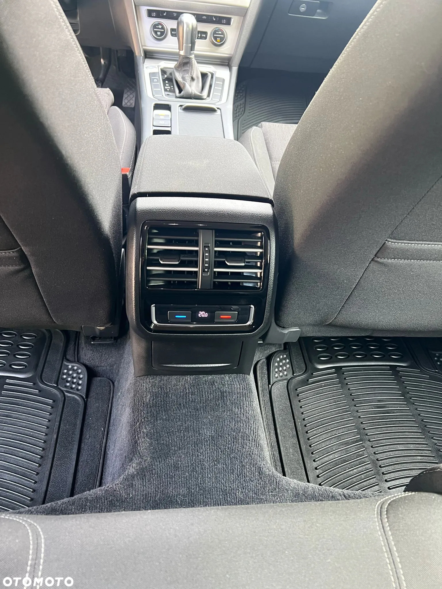 Volkswagen Passat 2.0 TDI BMT Comfortline DSG - 15