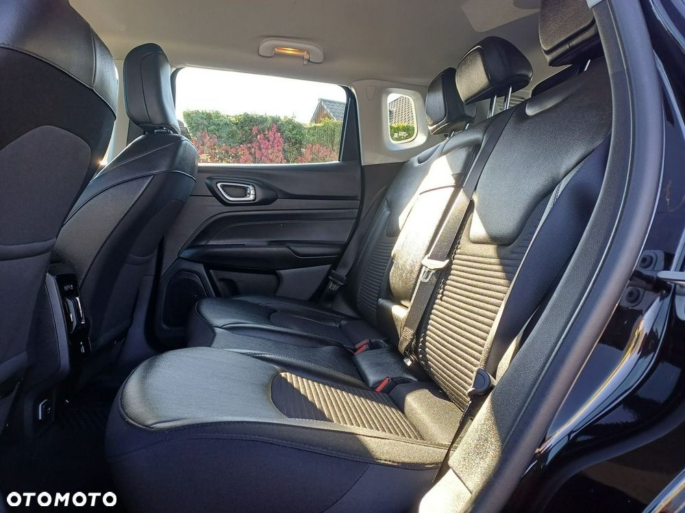 Jeep Compass - 17