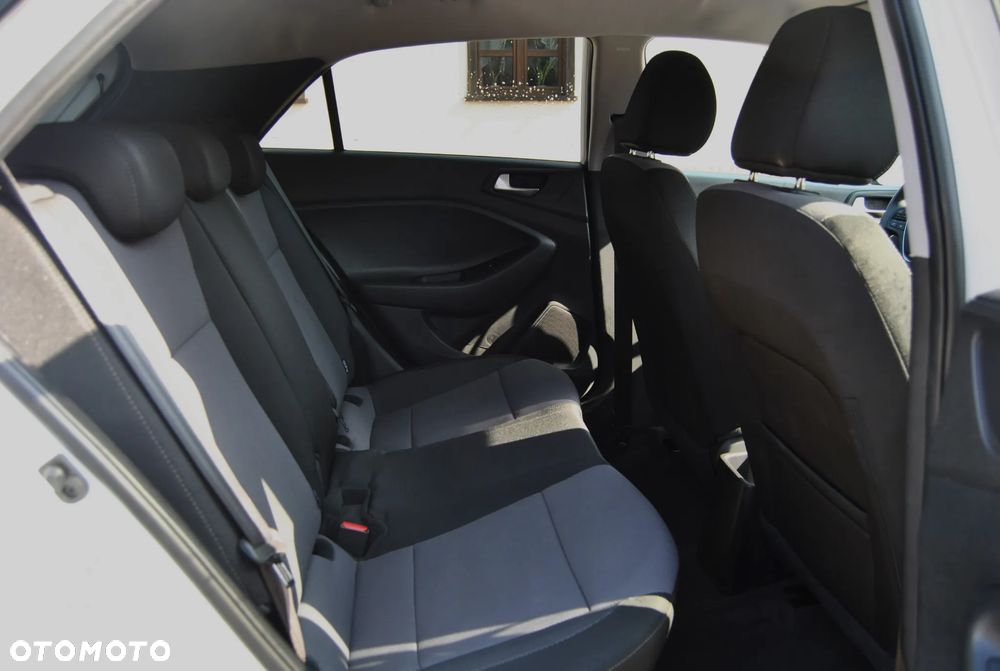 Hyundai i20 - 8