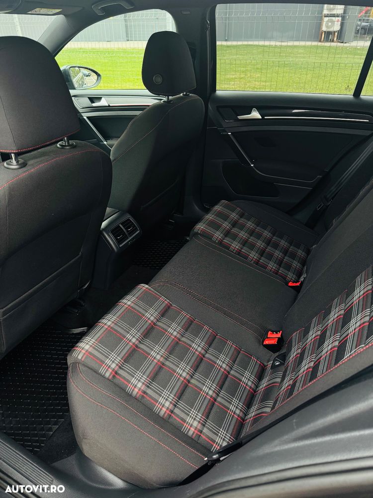 Volkswagen Golf 2.0 TSI BMT DSG GTI - 8