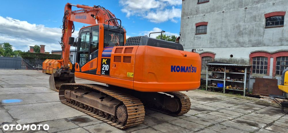 Komatsu PC 210 LC - 10 - 5