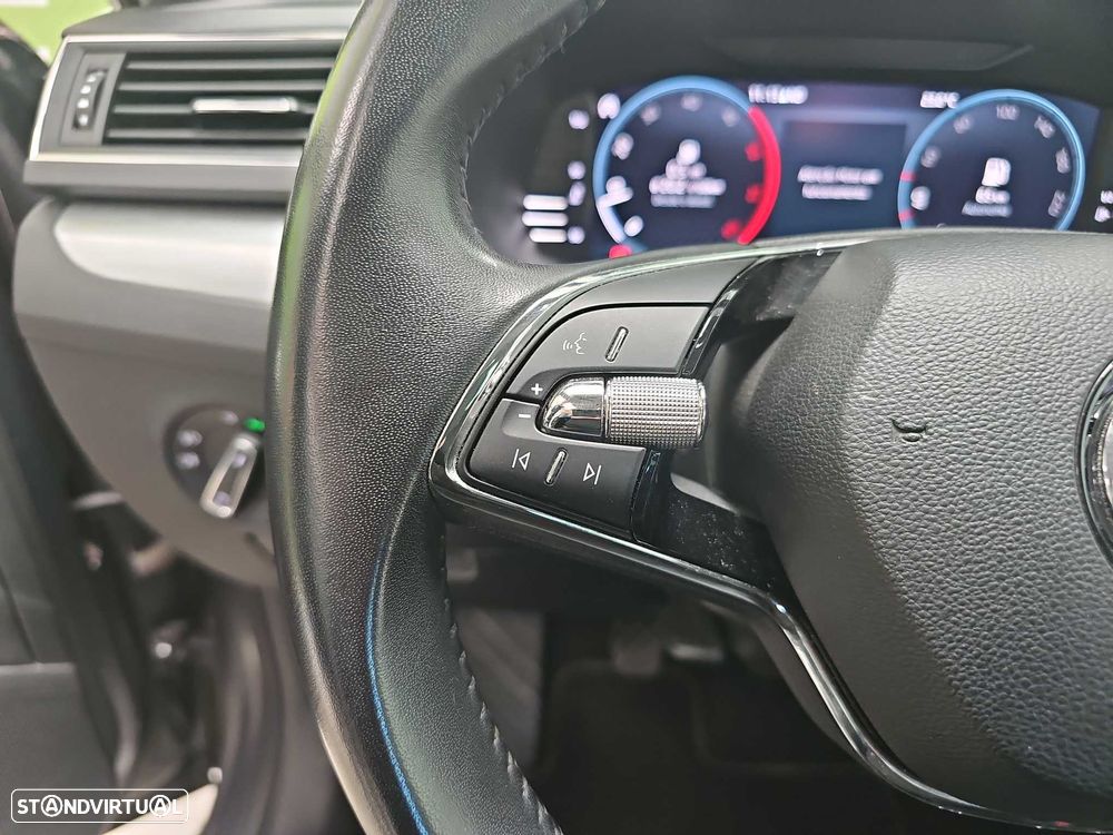 Skoda Superb Break 2.0 TDI Ambition - 14