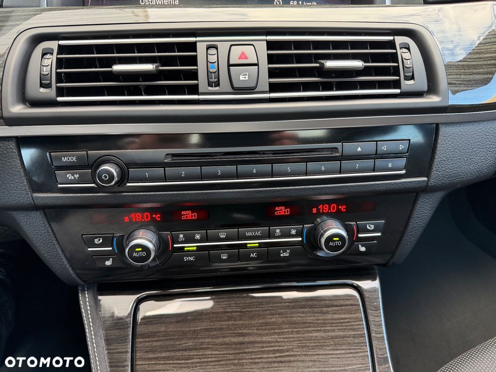 BMW Seria 5 520d M Sport Edition - 29