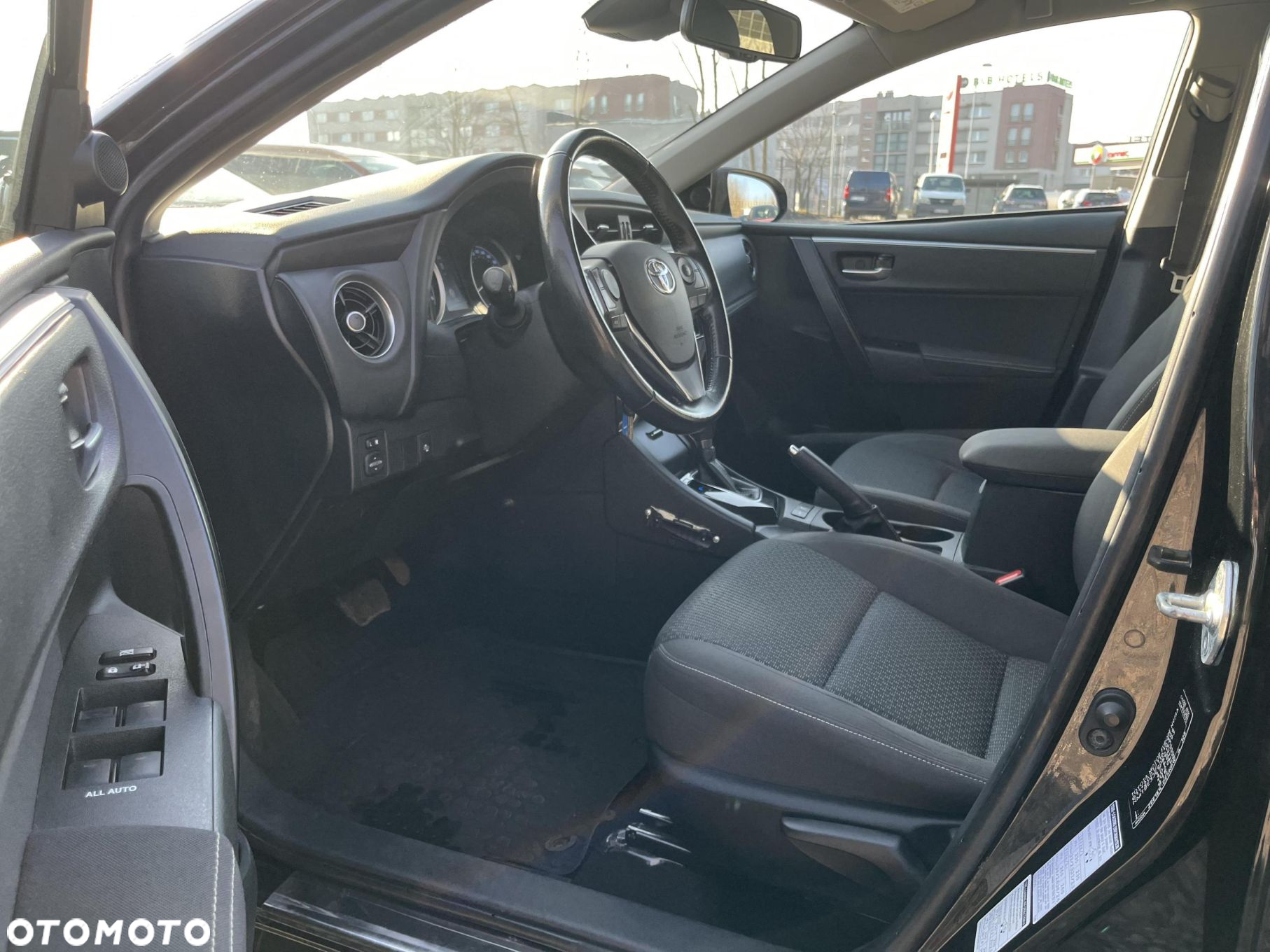Toyota Corolla 1.6 Premium MS EU6 - 6