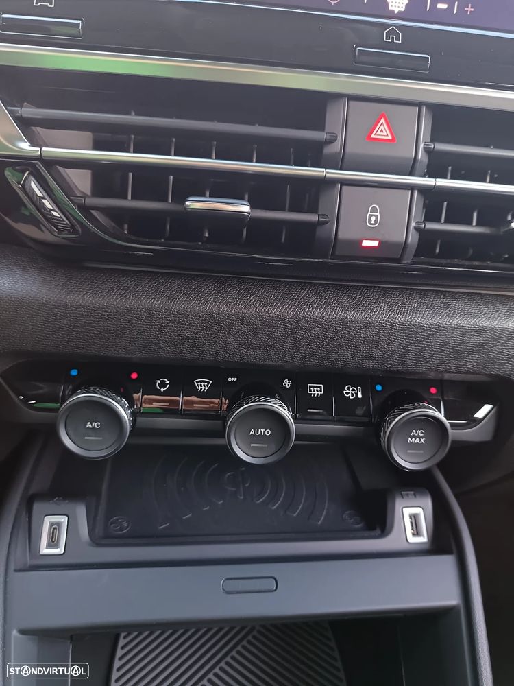 Citroën C4 PureTech 130 Stop&Start SHINE - 15