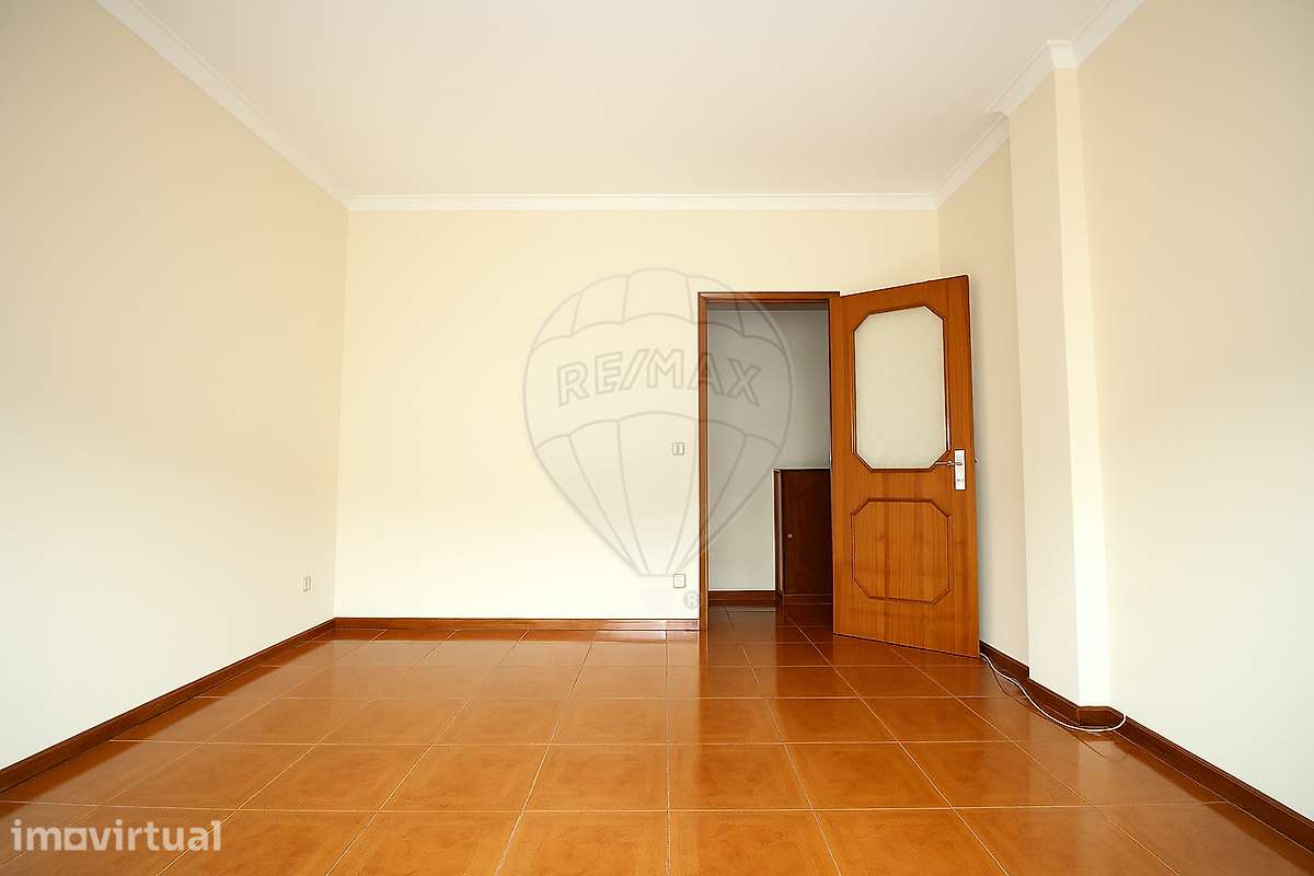 Apartamento T1 para arrendamento - Grande imagem: 3/11