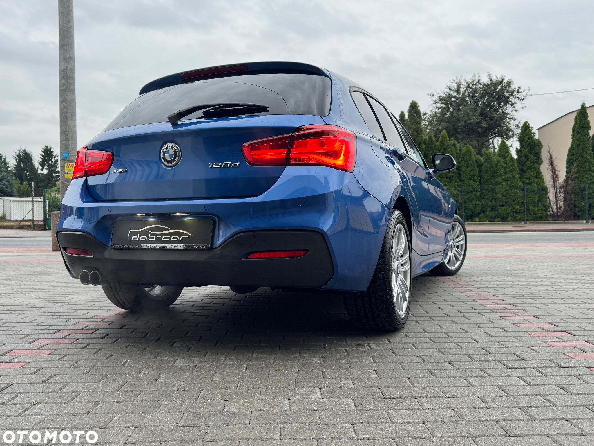 BMW Seria 1 120d xDrive M Sport - 12