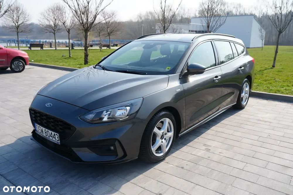 Ford Focus 1.5 EcoBoost ST-Line Business - 2