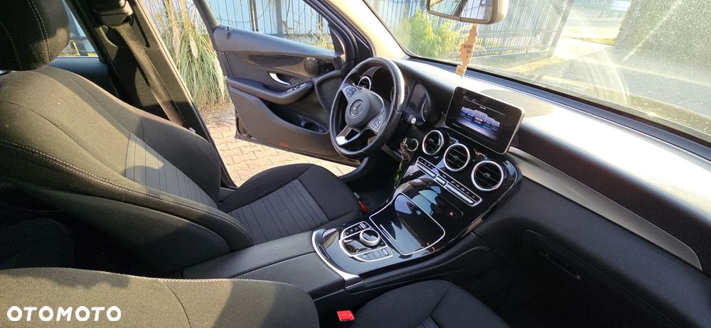 Mercedes-Benz GLC - 7