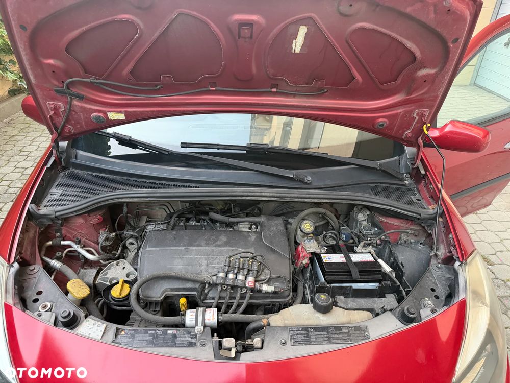 Renault Clio 1.2 16V Expression - 12