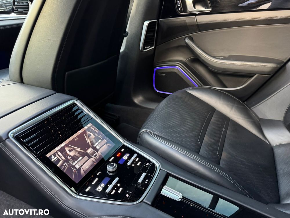 Porsche Panamera 4 E-Hybrid Executive - 8