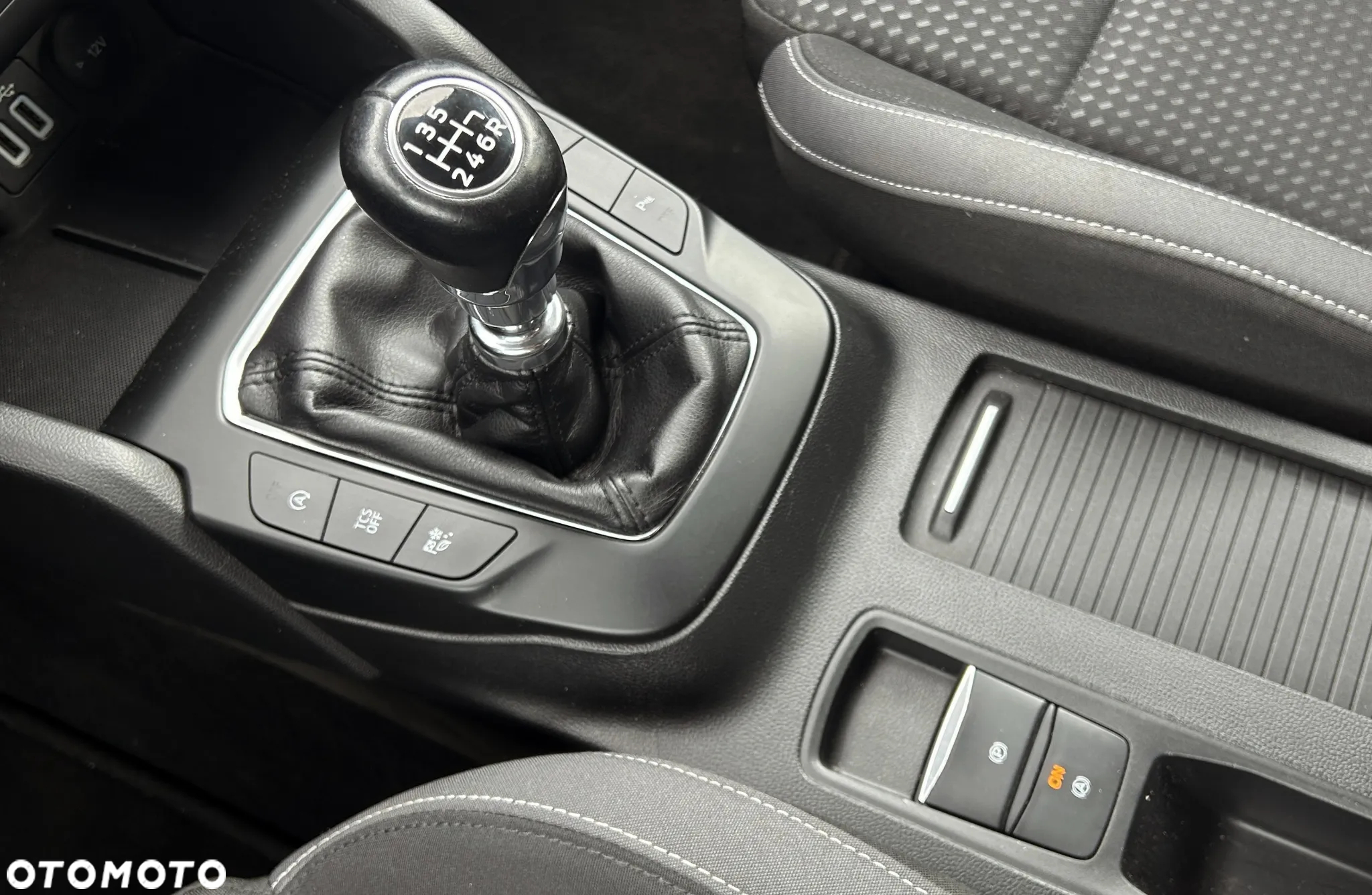 Ford Focus 1.0 EcoBoost Trend - 12