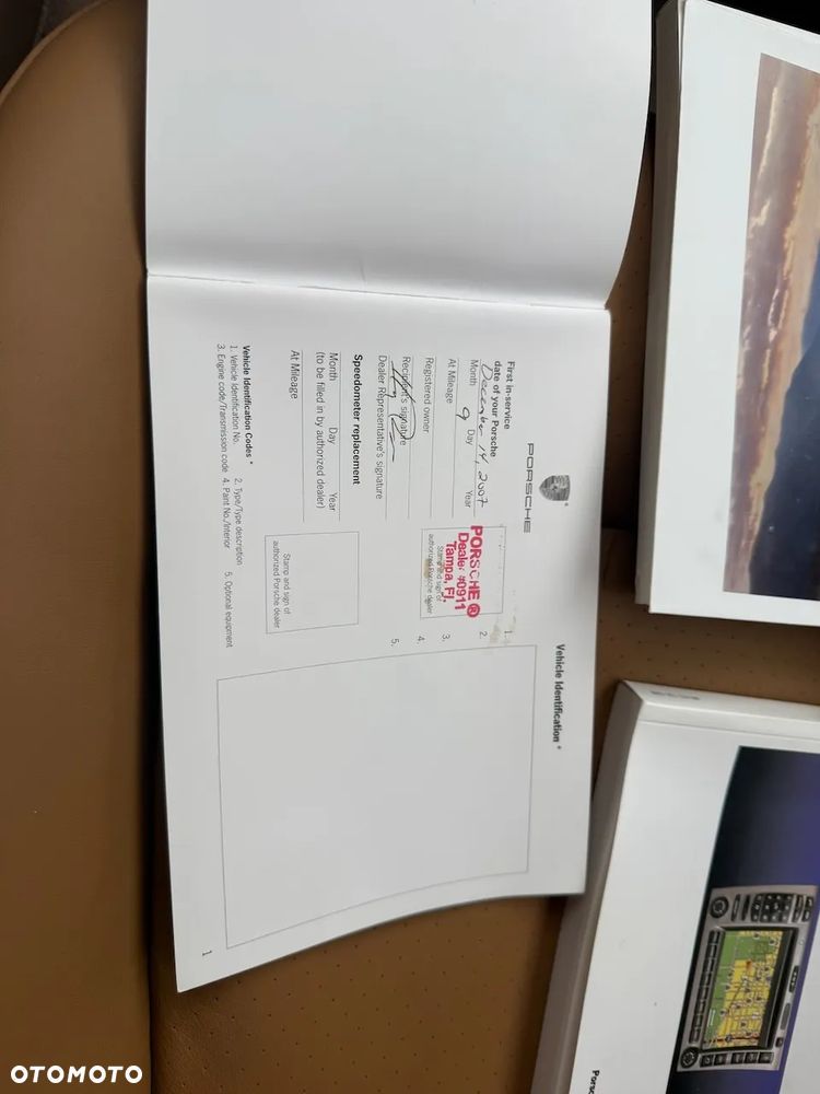 Porsche 911 Carrera - 23