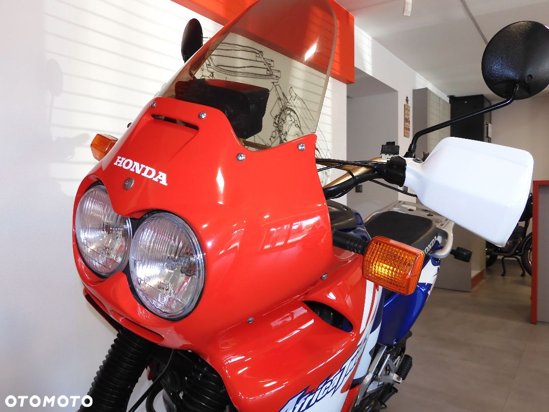 Honda XRV - 23