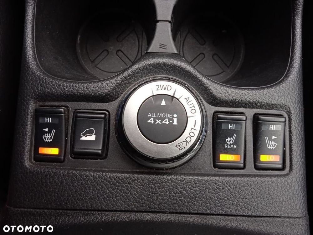 Nissan X-Trail 2.0 dCi Tekna 4WD Xtronic - 28