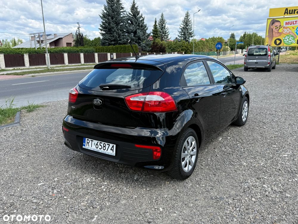 Kia Rio 1.2 Dream Team Edition - 4
