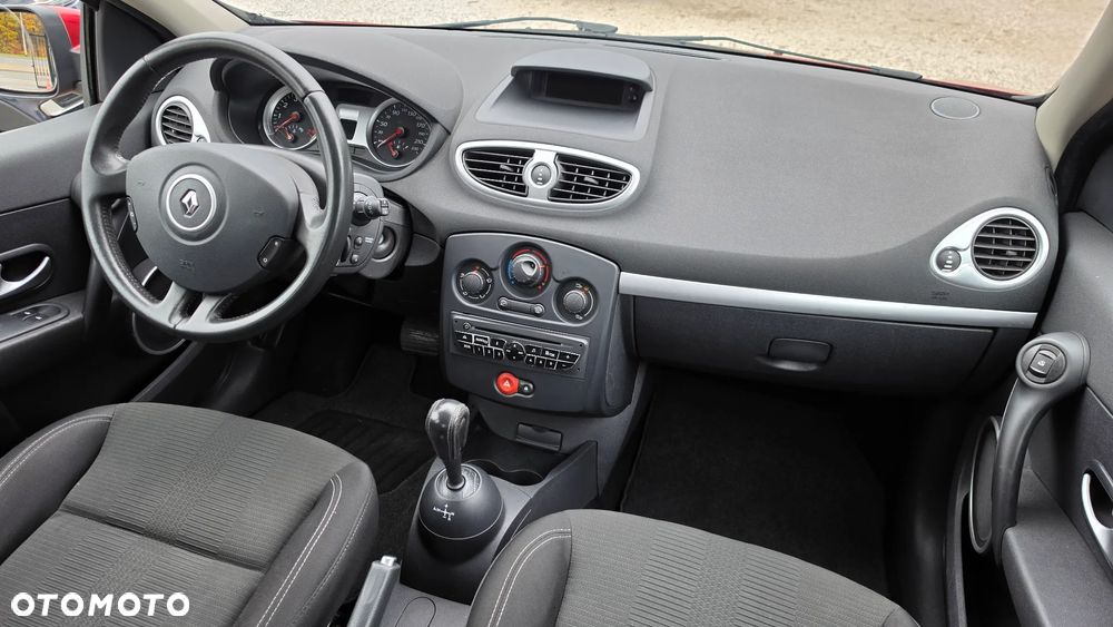 Renault Clio 1.2 16V Expression Quickshift - 31