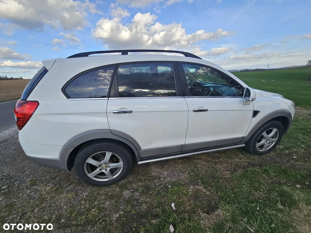 Chevrolet Captiva 3.2 LT (deu) - 6