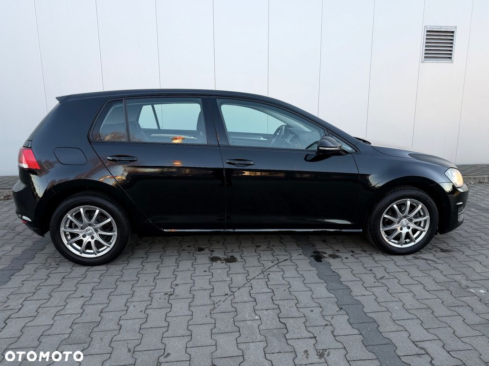 Volkswagen Golf 1.2 TSI BMT Trendline Perfectline - 12