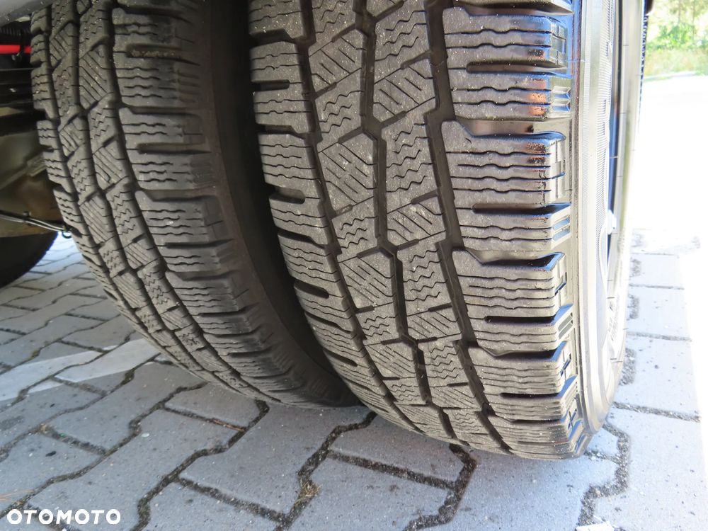 Mercedes-Benz Sprinter 519 CDI 190 KM Chłodnia Winda Załadowcza BÄR 750 Kg Agregat Zasilany Na Postoju 230 V Izoterma ACORD 3500 mm Dł. 6 Euro Palet Rozstaw Osi L2- 3665 mm, DMC 3500 Kg Tylne Koła Bliźniacze WZMACNIANY Stan Wizualny I Techniczny NOWY Tak Jak Z Taśmy Produkcyjnej Gotowy Dostępny OKAZJA POLECAM - 20