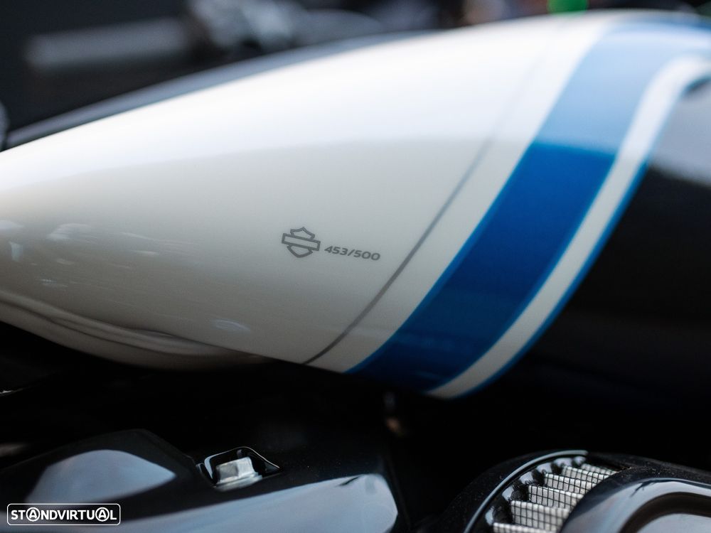 Harley-Davidson FLHXS STREET GLIDE® SPECIAL ARCTIC BLAST™ - 8