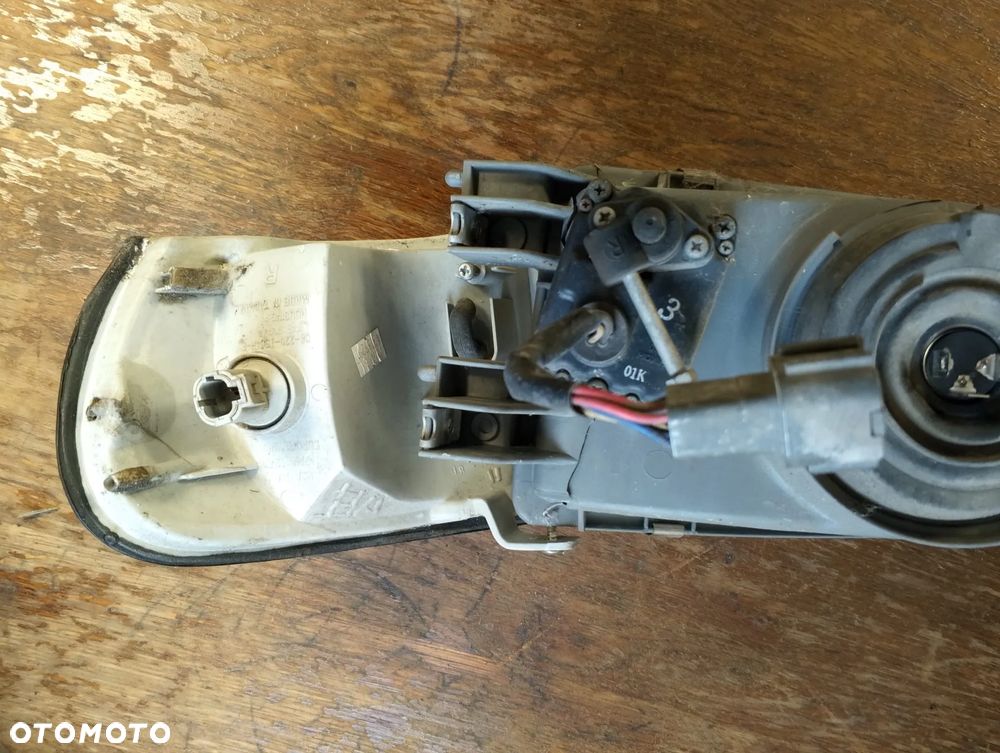Subaru Impreza – Zestaw Lamp Przód + Kierunki | Oryginał Subaru | E13 | Komplet LP+PP - 17
