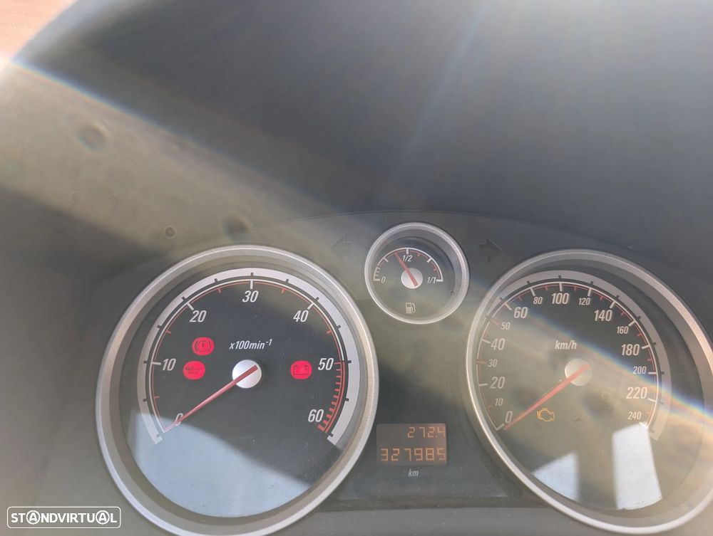 Opel Astra GTC 1.7 CDTI - 13