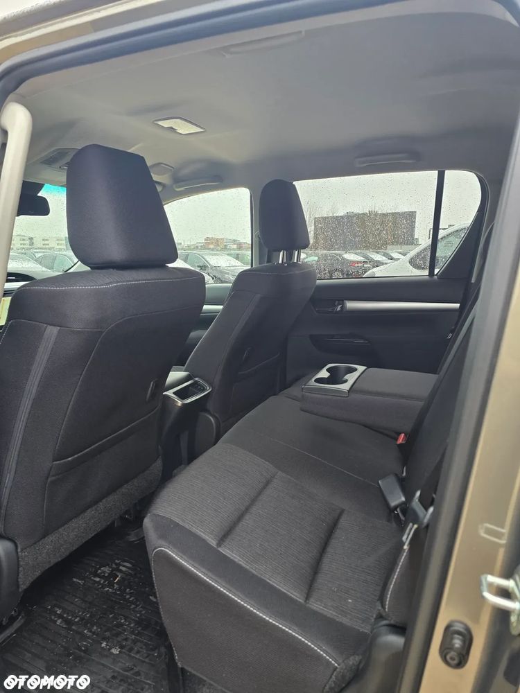 Toyota Hilux 2.8 D-4D Double Cab SR5+ 4x4 - 31