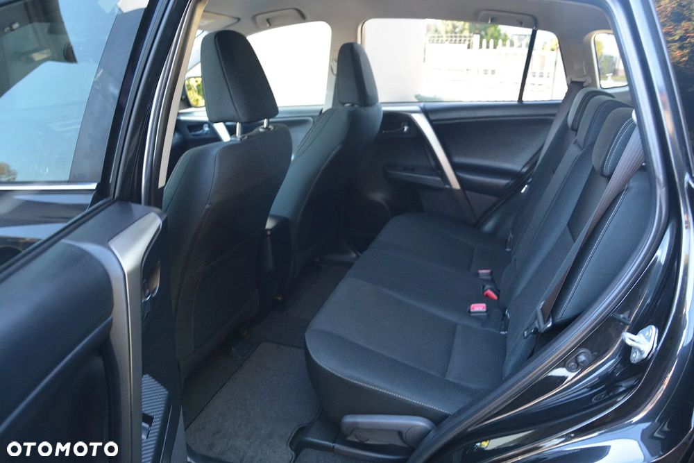 Toyota RAV4 - 11