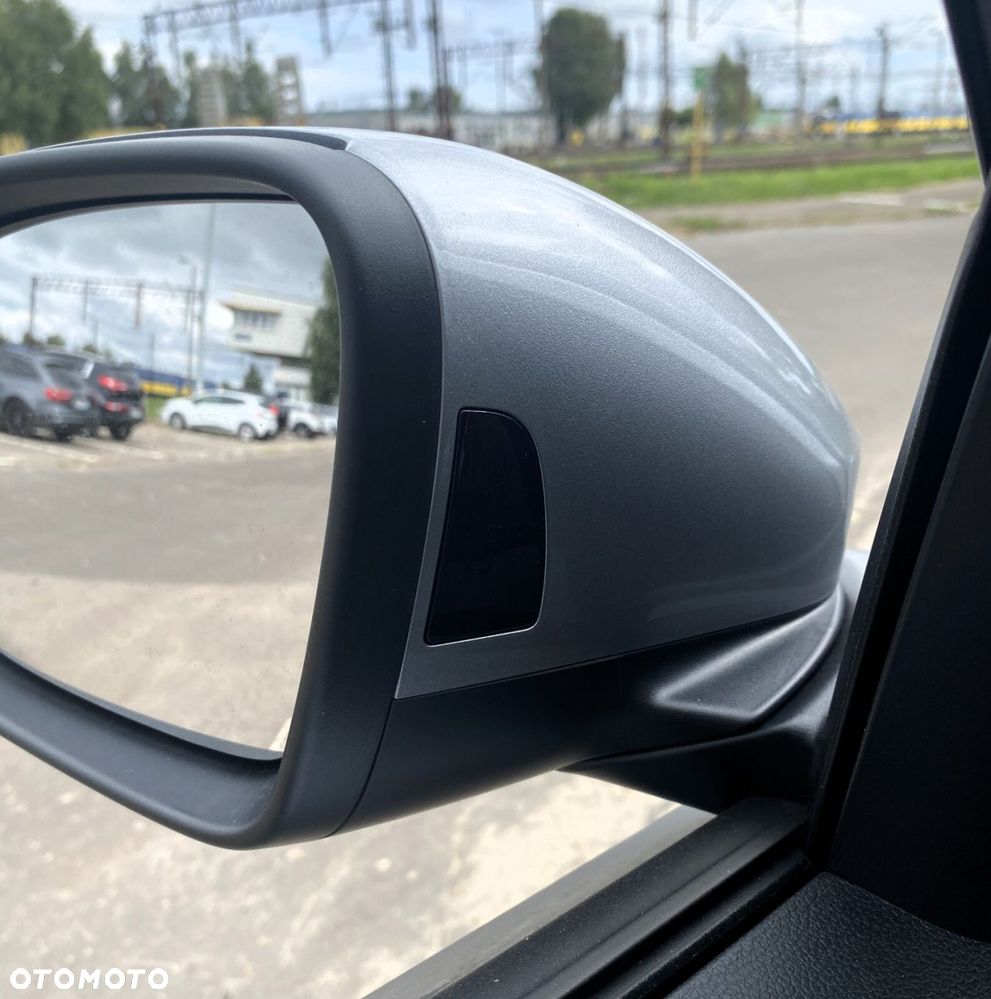 Volkswagen T-Roc - 15