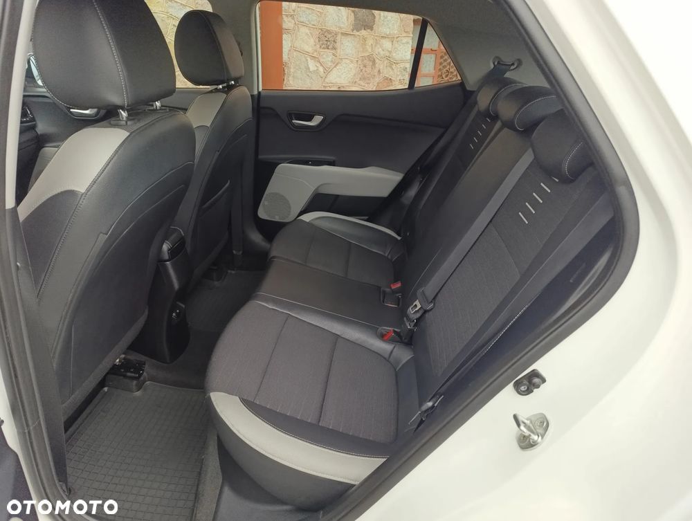 Kia Stonic 1.4 L - 27