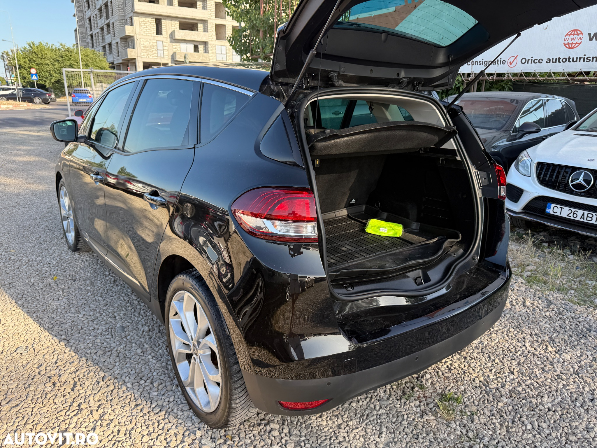 Renault Scenic BLUE dCi 120 EDC BOSE EDITION - 39