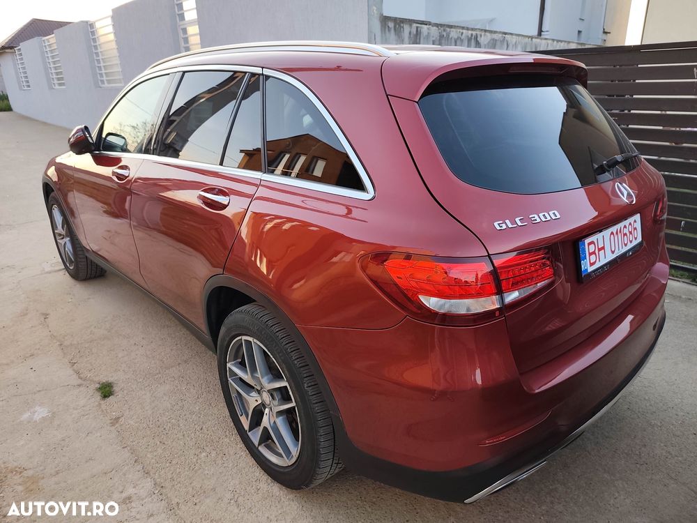 Mercedes-Benz GLC - 24