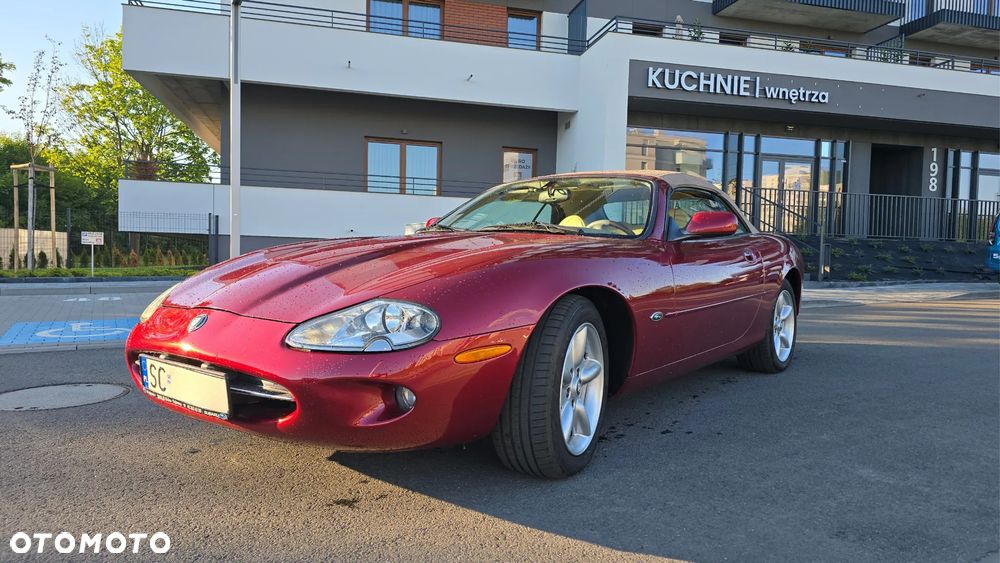 Jaguar XK8 - 4