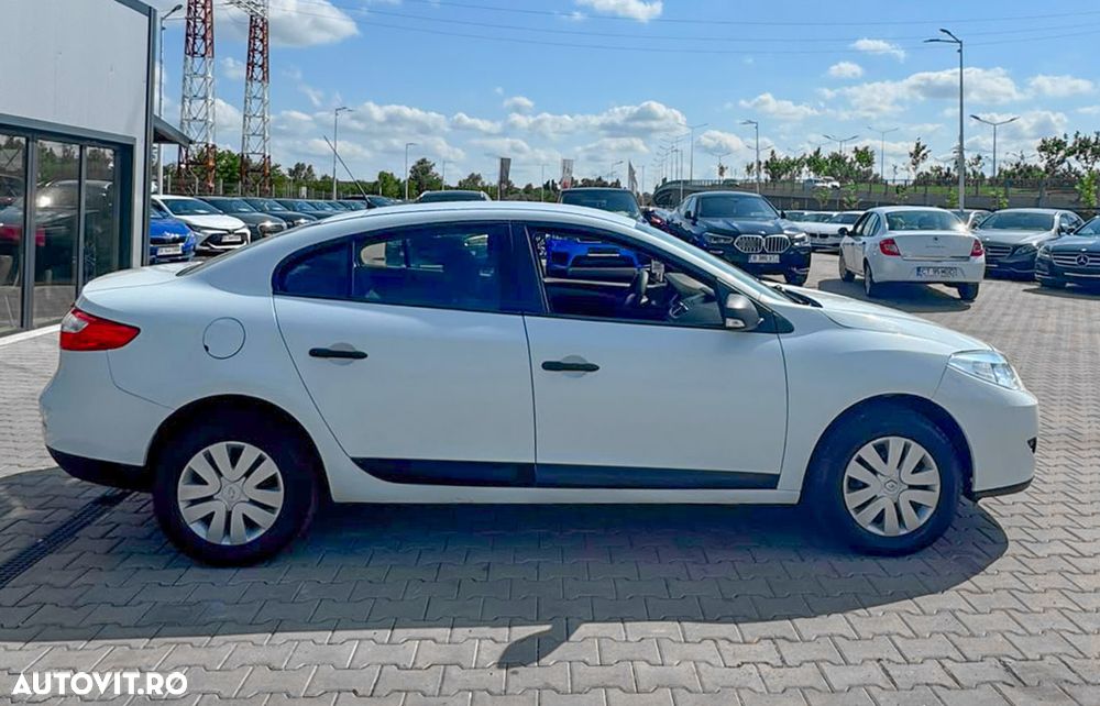 Renault Fluence 1.6 16V Authentique - 9