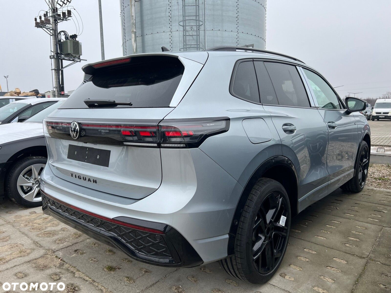 Volkswagen Tiguan - 5
