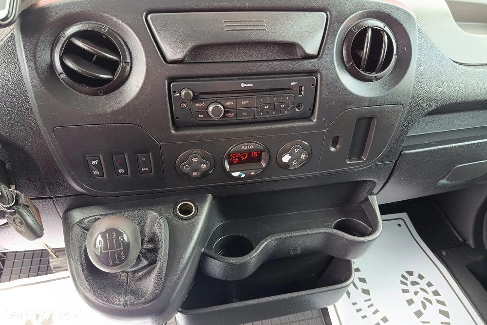 Renault Master III L2H2 - 26
