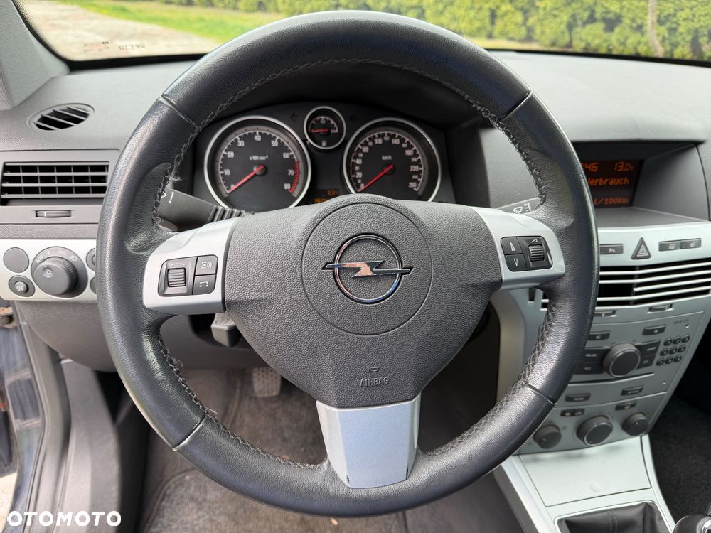 Opel Astra - 10