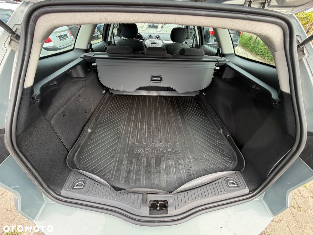 Ford Mondeo 1.6 Trend - 18