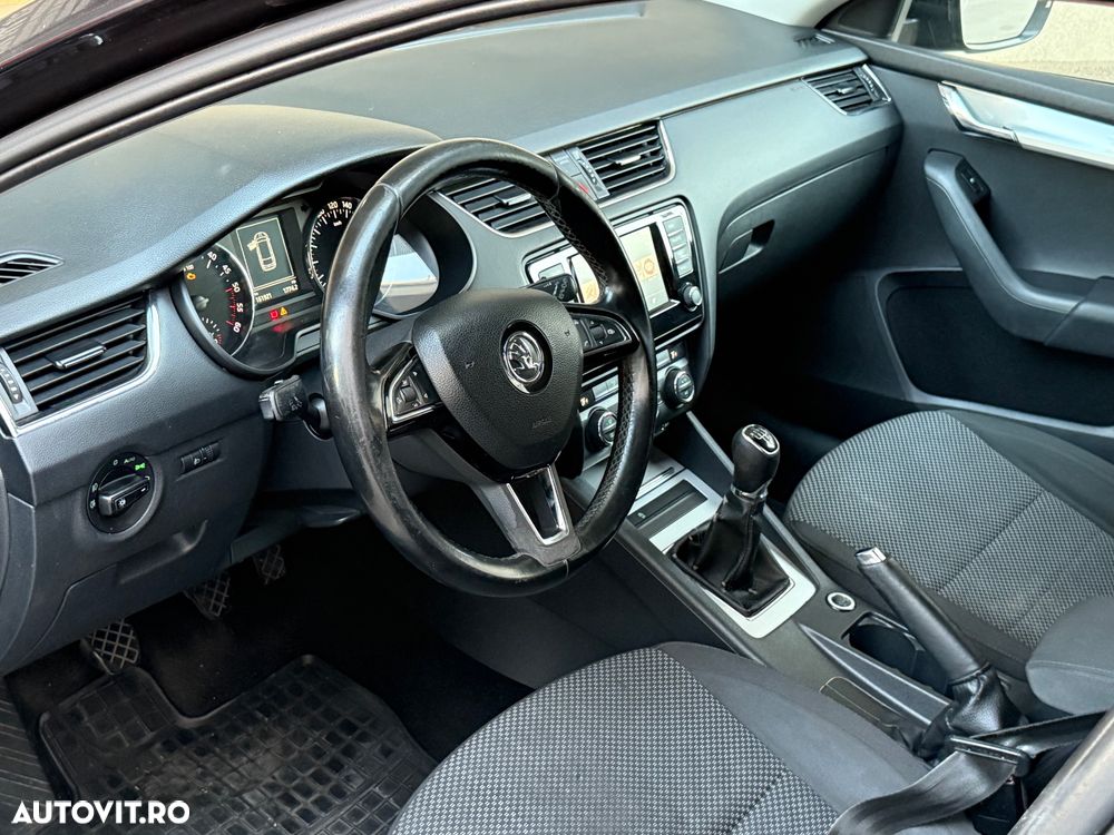 Skoda Octavia 1.6 TDI Active - 10