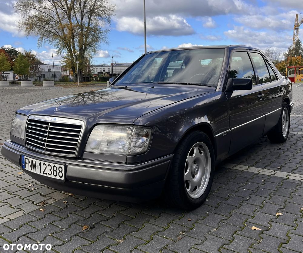 Mercedes-Benz Klasa E - 4