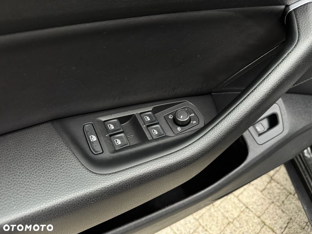 Volkswagen Arteon 2.0 TSI DSG R-Line - 32