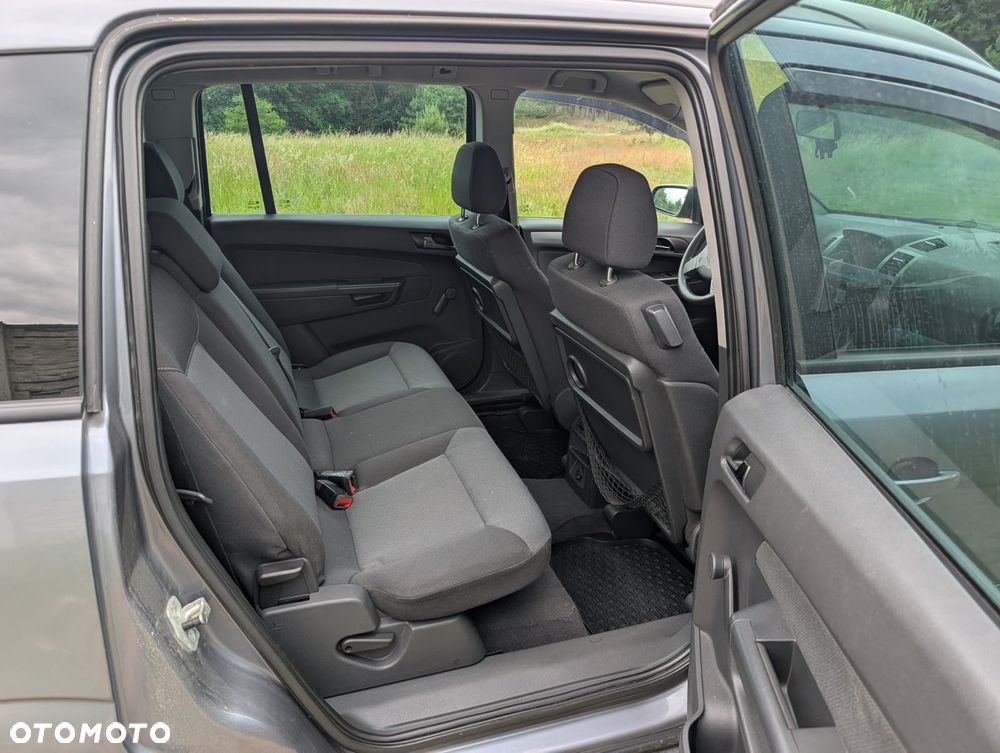 Opel Zafira - 3