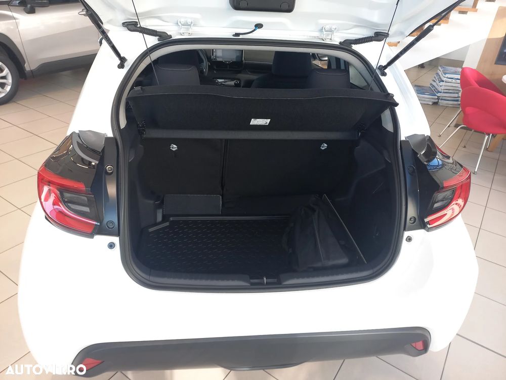 Toyota Yaris - 4