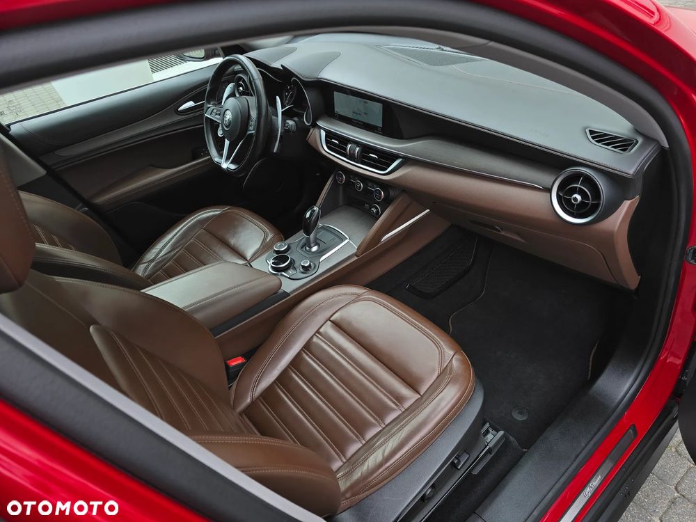 Alfa Romeo Stelvio 2.2 16V AT8 Q4 Lusso - 16