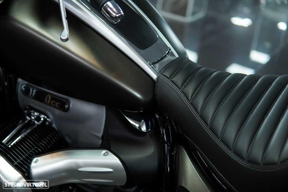 BMW R 18 Transcontinental Manhattan Metallic Matte - 34