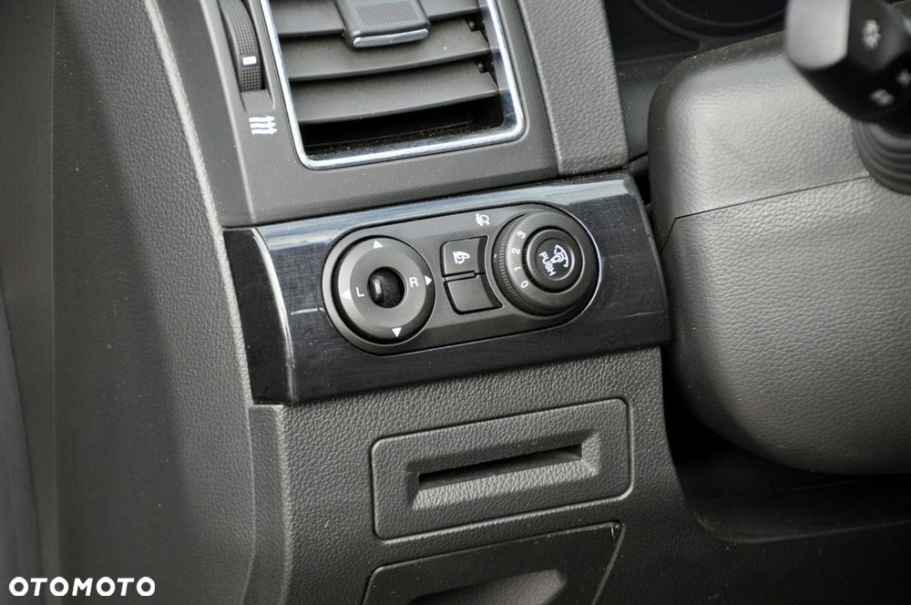 Chevrolet Captiva - 37