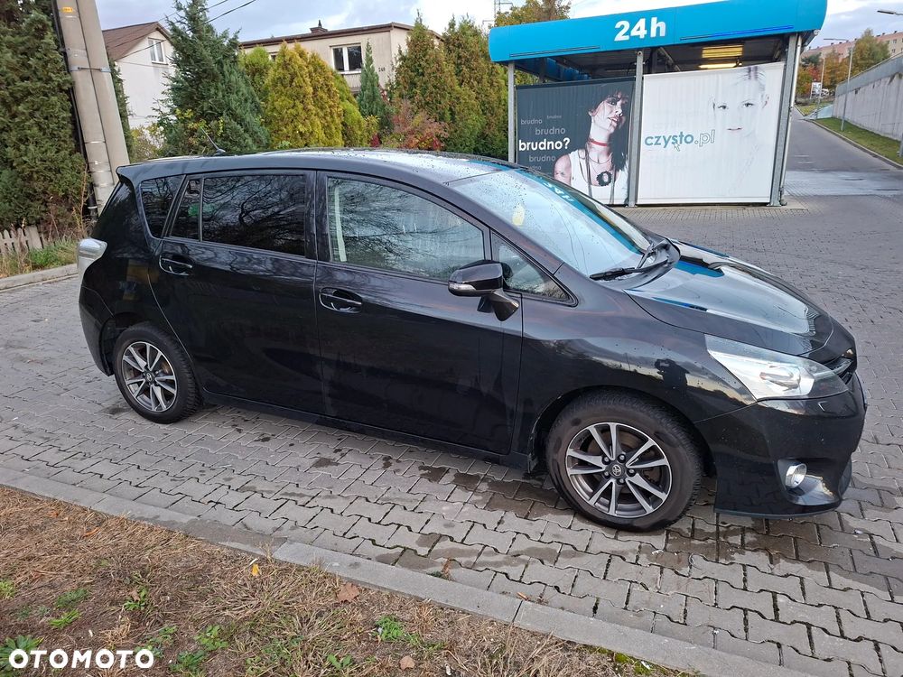 Toyota Verso 2013 photo 4