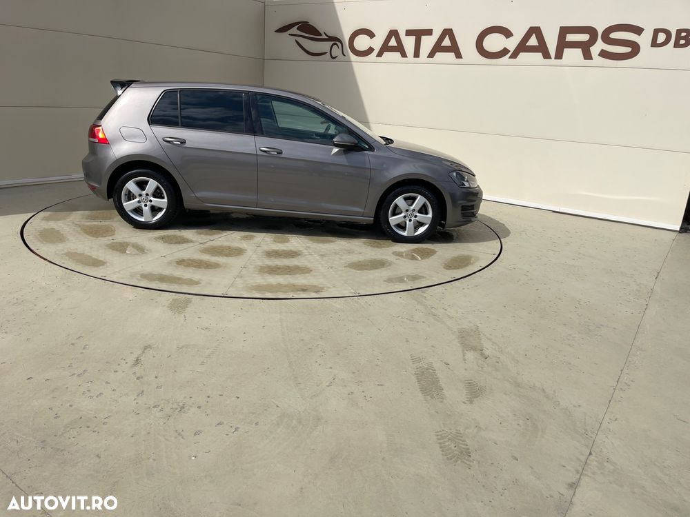 Volkswagen Golf 1.2 TSI BMT Comfortline - 19